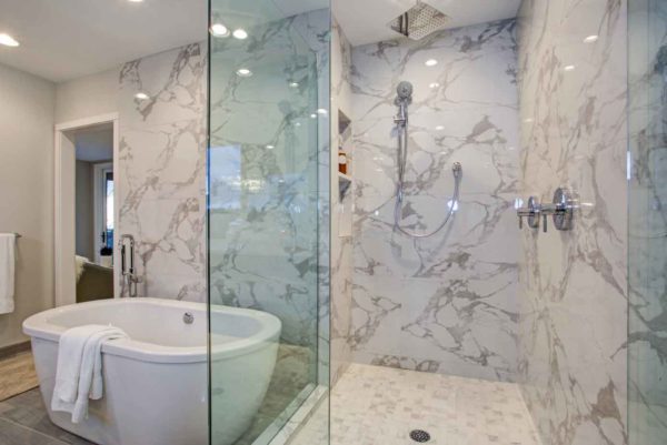 Keeping It Clean: Foolproof Tips and Tricks for a Gleaming Shower