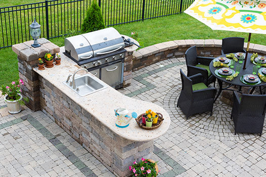 Why you Should Use Granite for Your Backyard Bar